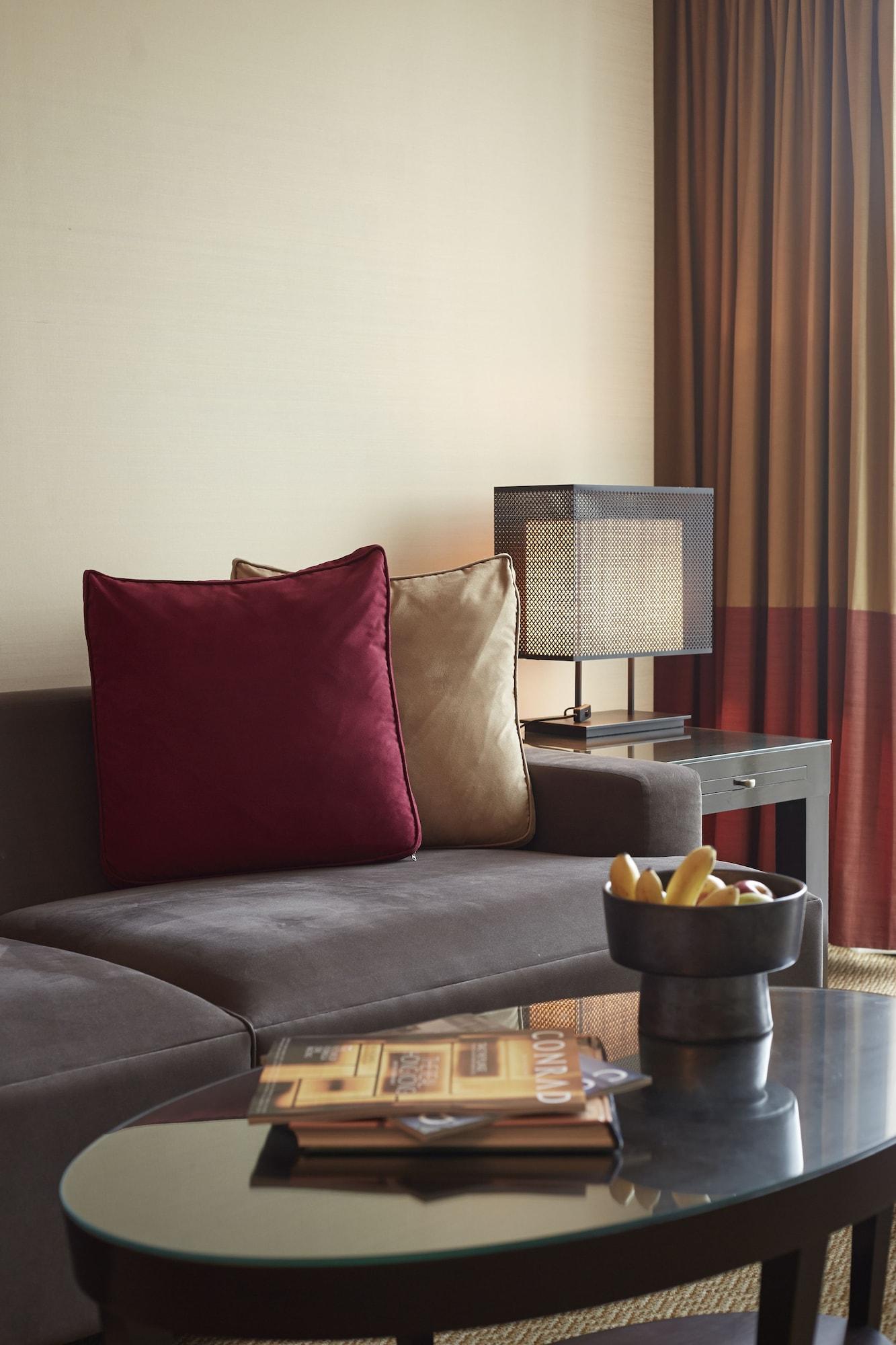 Conrad Bangkok Residences Экстерьер фото