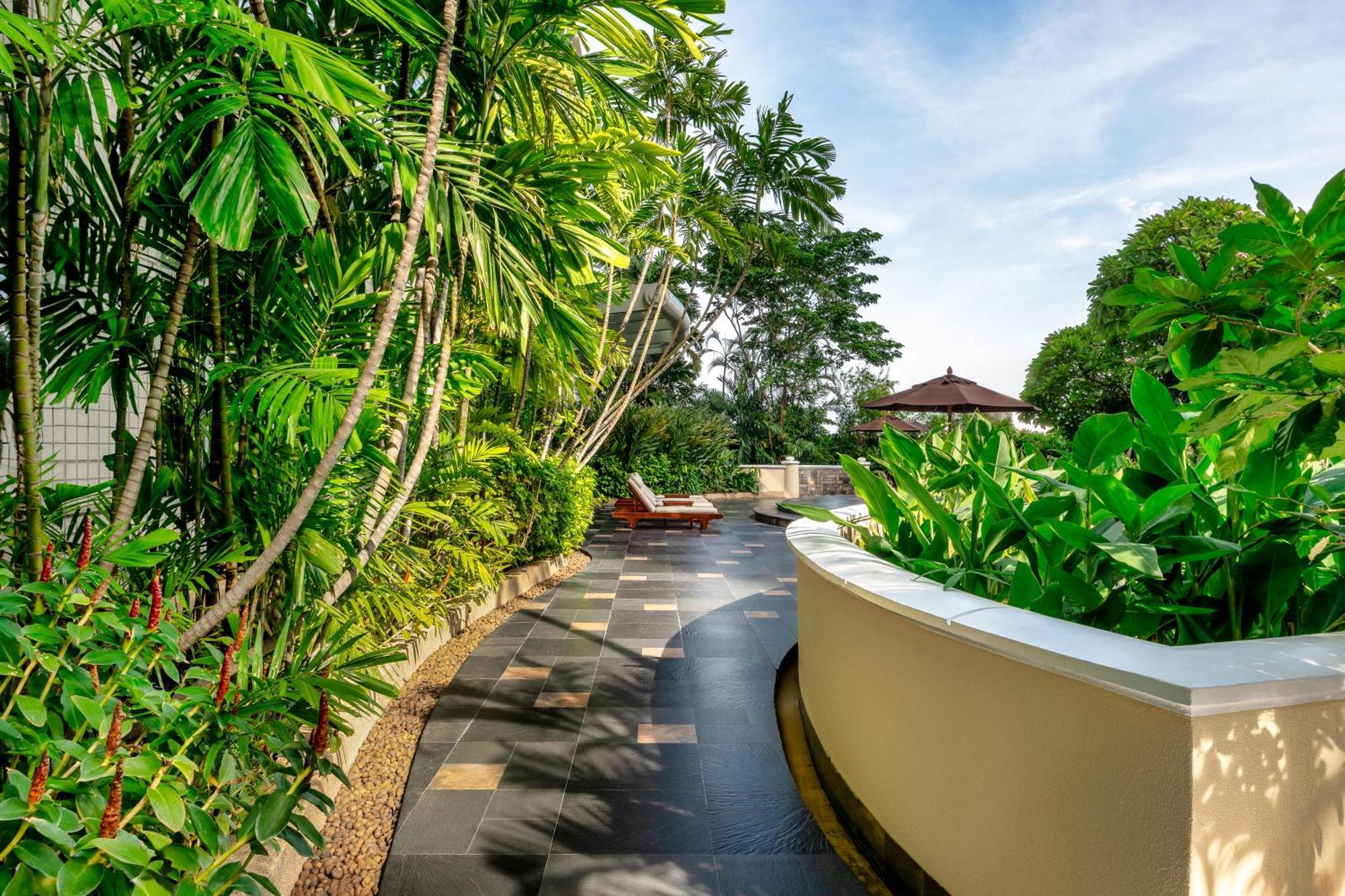 Conrad Bangkok Residences Экстерьер фото